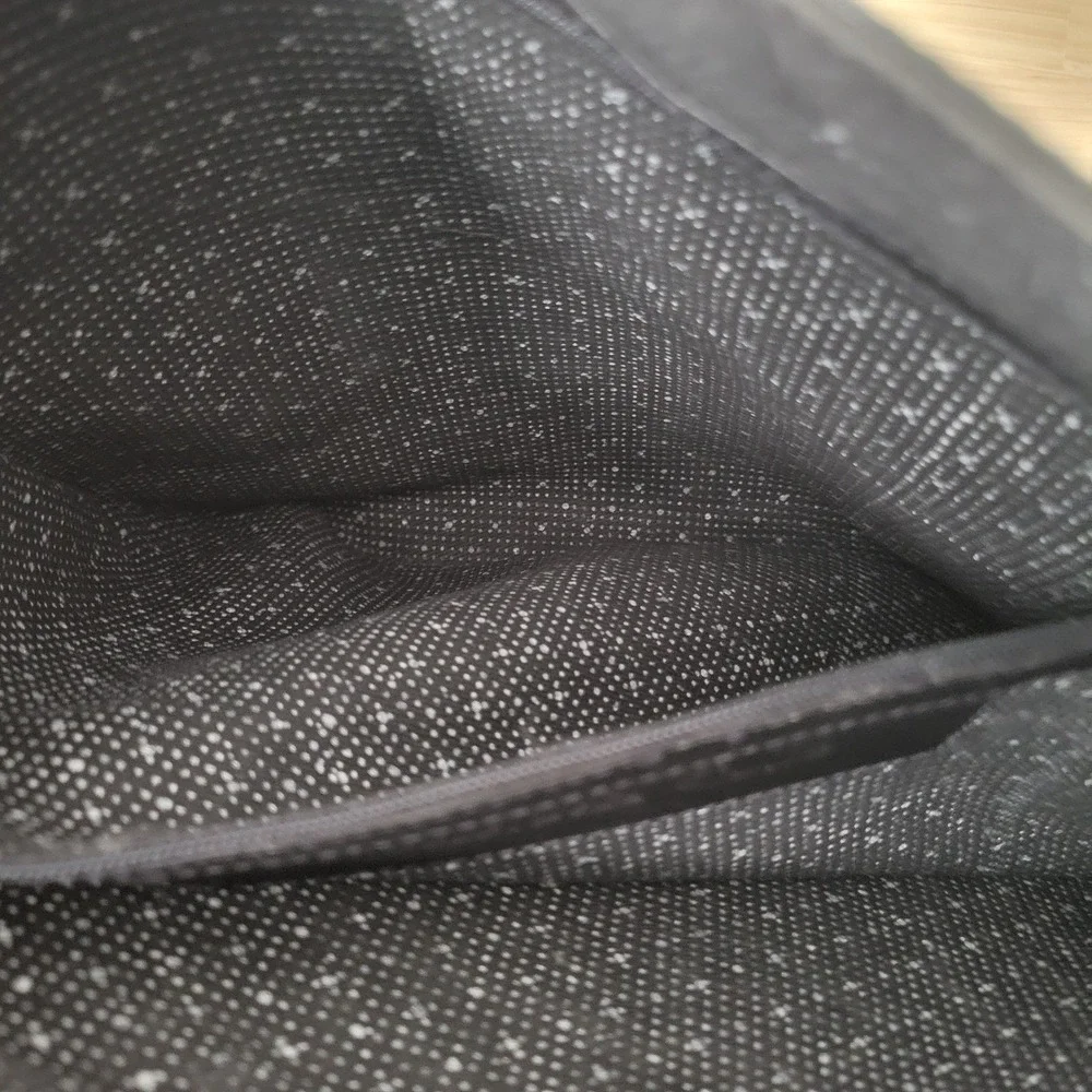 Kenneth Cole Black Genuine Leather Messenger Bag Satchel Laptop Bag Vintage Soft